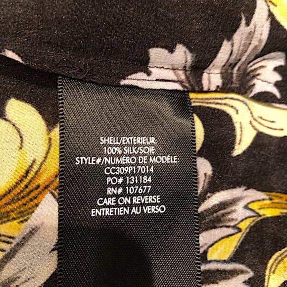 Alice and Olivia Willa Printed Silk Placket Top - Picture 12 of 12